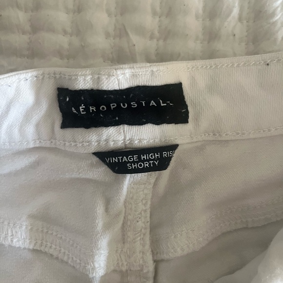 aéropostale white jean shorts size 2 - Picture 3 of 4